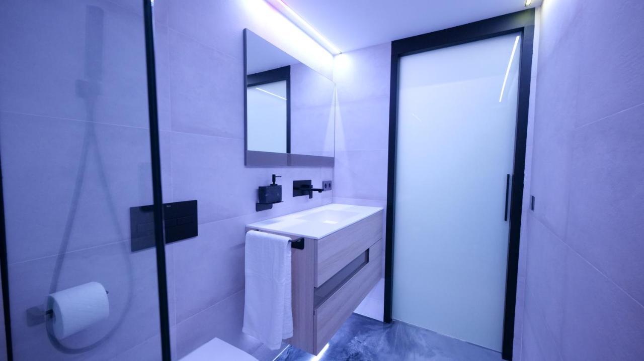 La Farola - Luxury Domotic Flat In Puerto Deportivo Διαμέρισμα Μαρμπέλλα Εξωτερικό φωτογραφία
