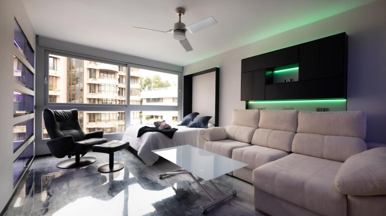 La Farola - Luxury Domotic Flat In Puerto Deportivo Διαμέρισμα Μαρμπέλλα Εξωτερικό φωτογραφία