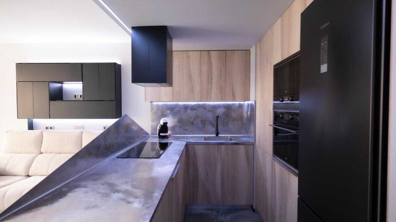 La Farola - Luxury Domotic Flat In Puerto Deportivo Διαμέρισμα Μαρμπέλλα Εξωτερικό φωτογραφία