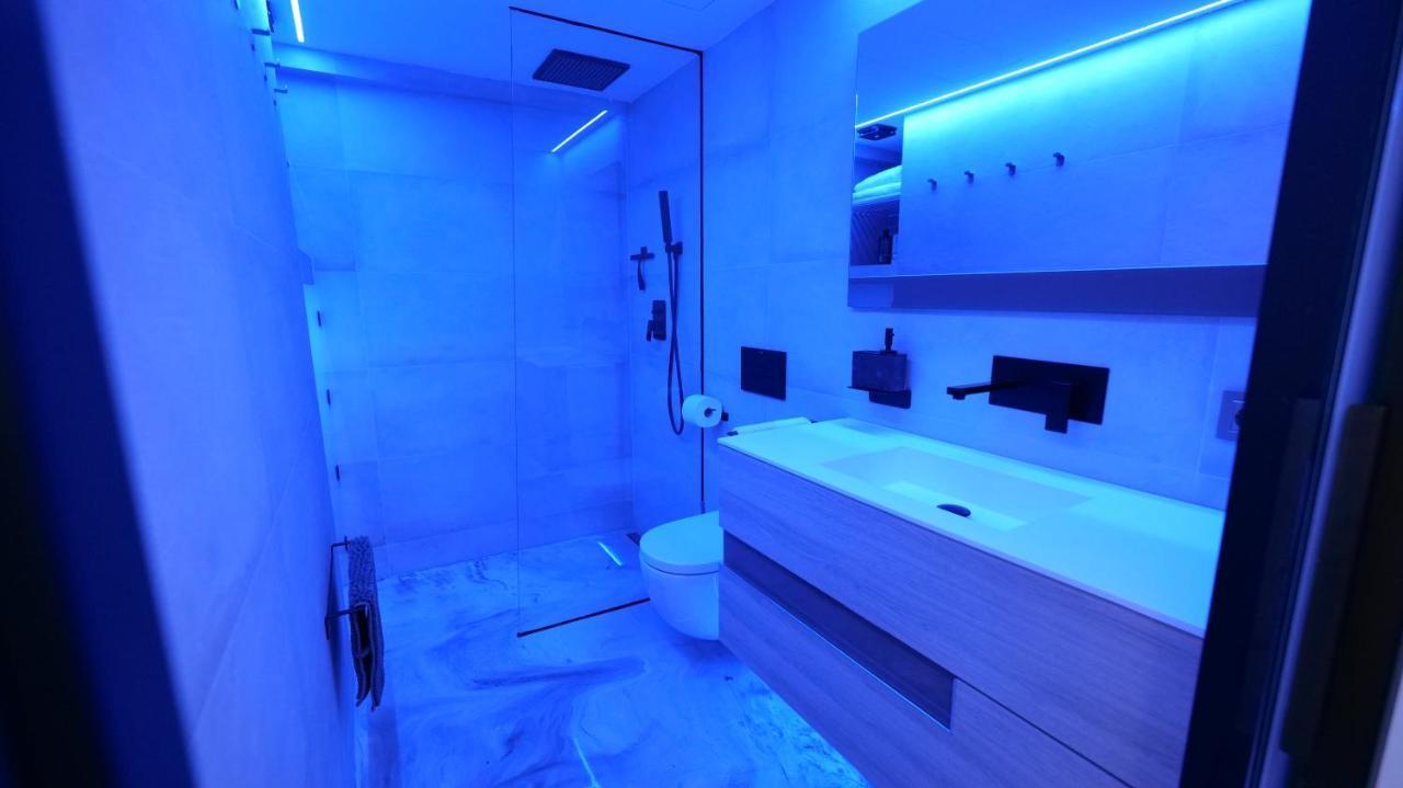 La Farola - Luxury Domotic Flat In Puerto Deportivo Διαμέρισμα Μαρμπέλλα Εξωτερικό φωτογραφία