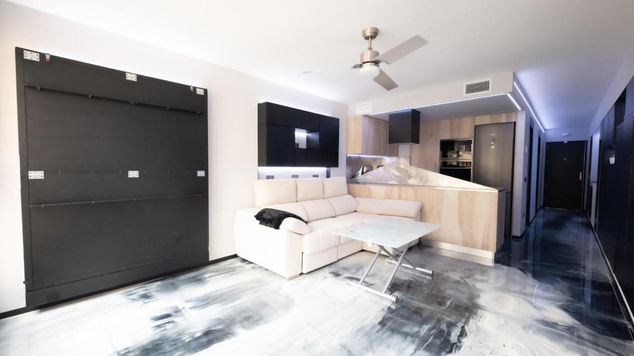 La Farola - Luxury Domotic Flat In Puerto Deportivo Διαμέρισμα Μαρμπέλλα Εξωτερικό φωτογραφία