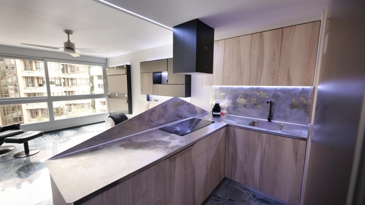La Farola - Luxury Domotic Flat In Puerto Deportivo Διαμέρισμα Μαρμπέλλα Εξωτερικό φωτογραφία