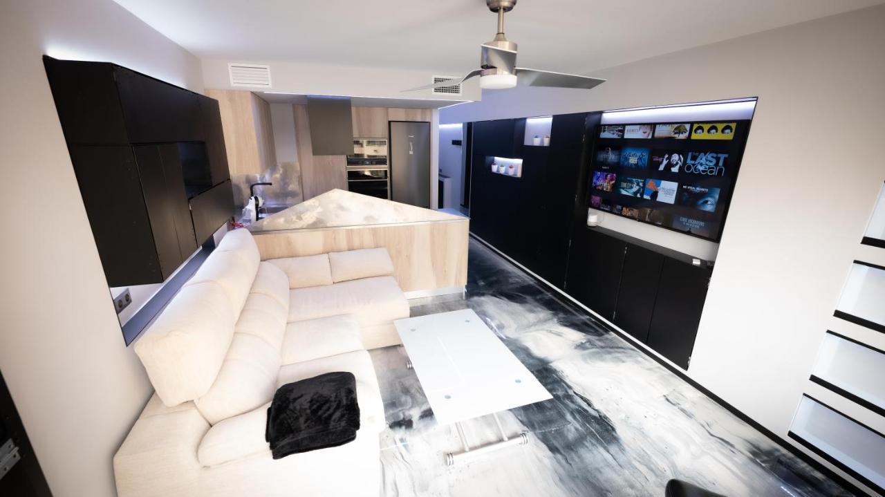 La Farola - Luxury Domotic Flat In Puerto Deportivo Διαμέρισμα Μαρμπέλλα Εξωτερικό φωτογραφία